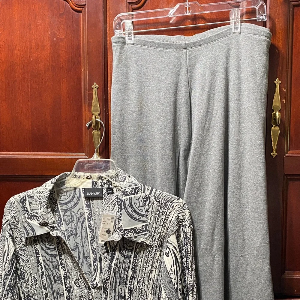 Avenue Black, grey and White button up top and gray pants set plus size 30/32